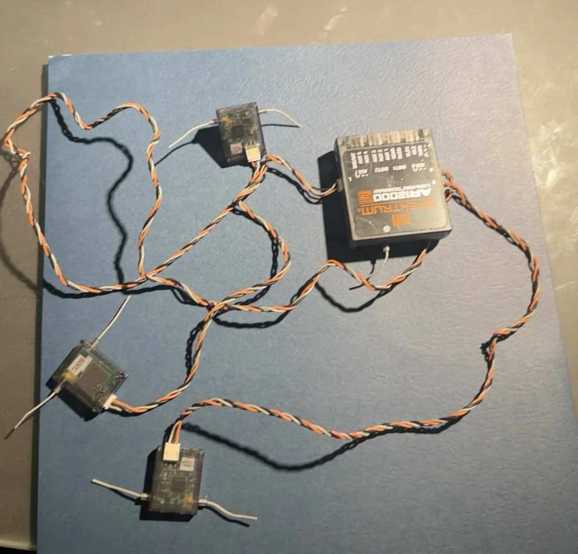 99% NEW Spektrum AR12000 12Ch Power Safe Integrated Telemetry Rx DSM2 and DSMX With 3 pcs satellite