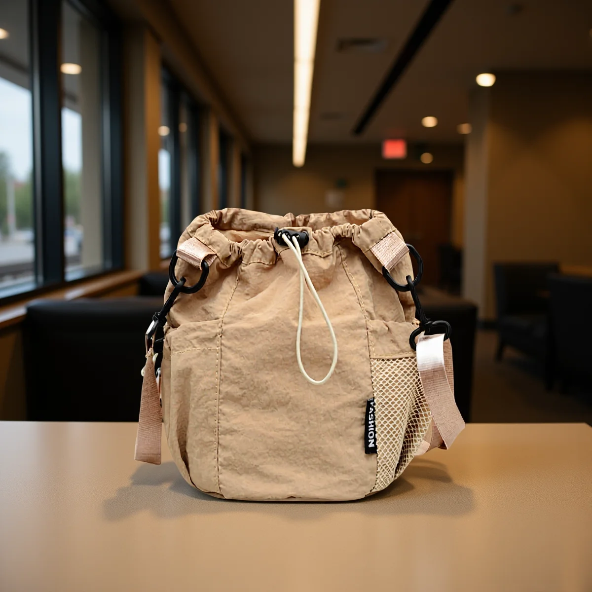 Wasserdichte Nylon-Umhängetasche für den Täglichen Arbeitsweg Leichte Damen-Beuteltasche mit Kordelzug Handy-Tasche Reise-Essentials
