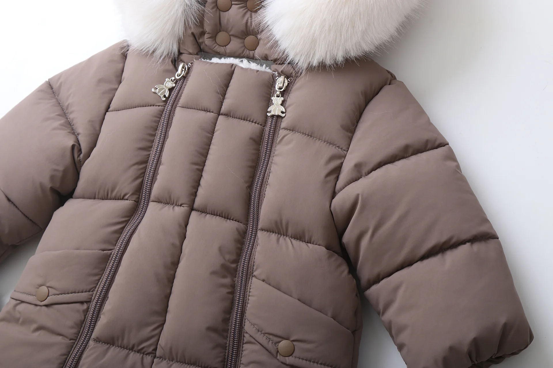 2026 Neue Babykleidung Herbst/Winter Verdickte Warme Kapuzen-Babykleidung Winddicht und Wasserdicht Outdoor-Schneebekleidung – Detail 34