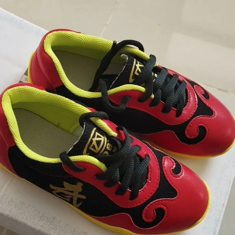 Sapatos de Wushu chinês tradicional para casais, tênis de treinamento de artes marciais preto e branco, Kung Fu, homem e mulher, recém-chegados, 2024