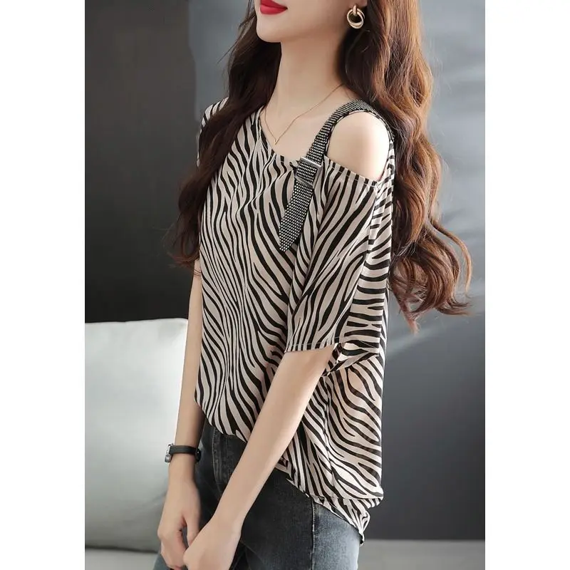 Fashion Skew Collar Printed Striped Slip Off Shoulder Blouses Women's Clothing 2024 Summer Loose Office Lady Tops Chic Shirts