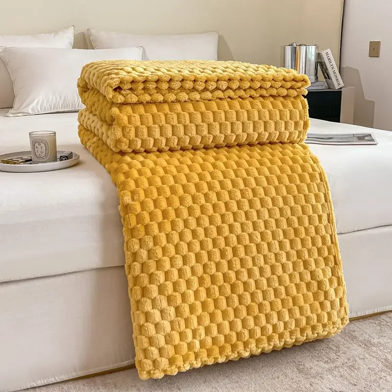 Plaid Jacquard Coral Fleece Blankets Simple Solid Color Office Nap Quilt Cold Resistant Comfortable Non Shedding Throw Blanket