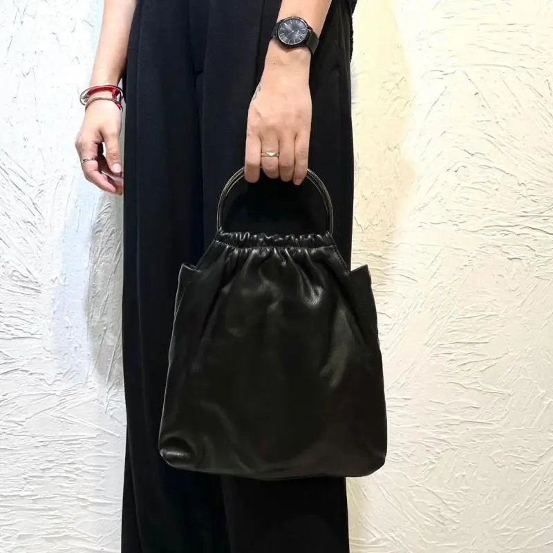 

2023 New Simple Casual Drawstring Strap Mouth Bucket Crossbody Women's Bag Handmade Top Layer Cowhide One Shoulder Women's Bag