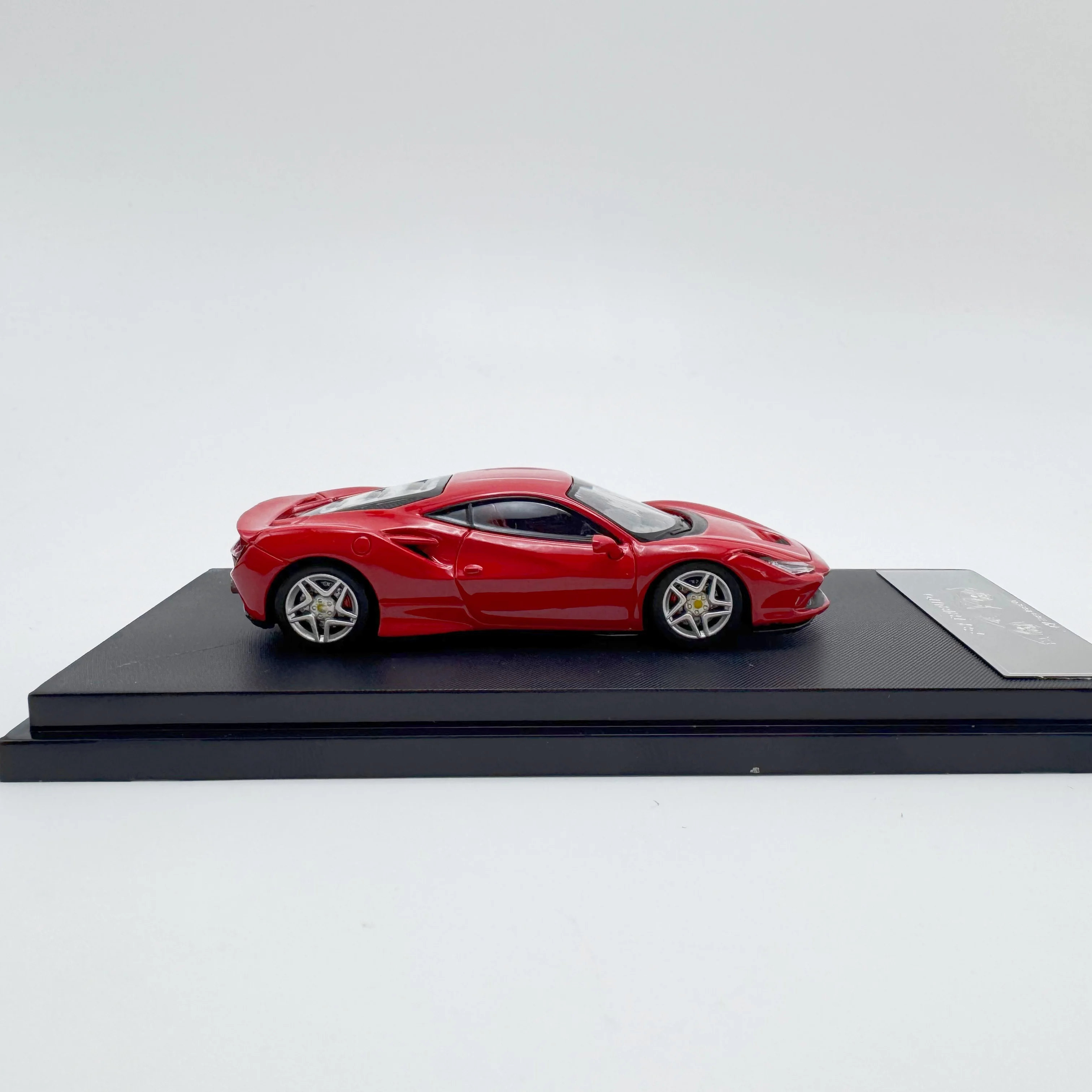 Hone Model HM 1:64 F8 Tributo Diecast Alloy Car Model