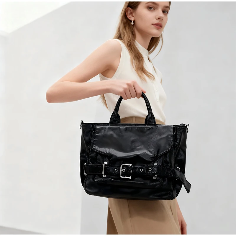 

Большая сумка с пряжкой, морщинистая кожаная мотоциклетная сумка, большая вместительная сумка через плечо на молнии, брендовая дорожная сумка из мягкой кожи