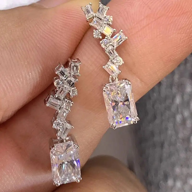 Huitan Damen-Ohrringe im frischen Stil, trendige Hochzeit, tägliche Party, glänzende CZ-Accessoires, Jahrestag, vielseitiger eleganter Schmuck, Geschenk