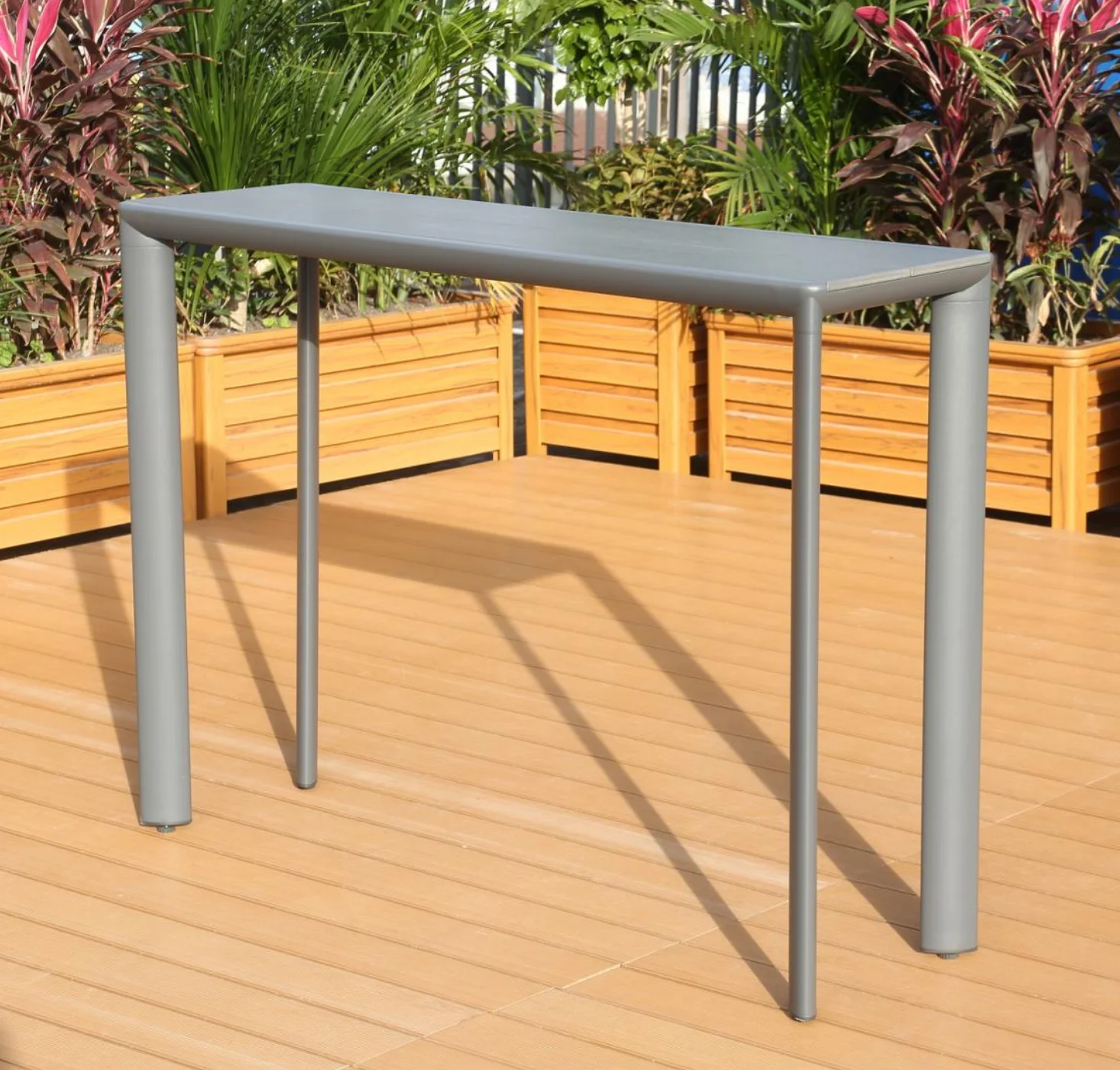 

*qFactory Wholesale Modern Patio Bar Table Set Outdoor Aluminum Bar Stools Wicker High Chairs for Balcony Rooftop Resort Villa