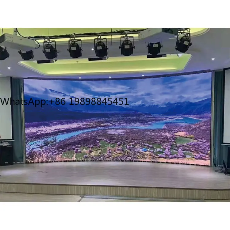 

Customized Seamless Splicing LED Flexible Video Wall Panel Soft Module Screen Display with Animation & Graphics Function