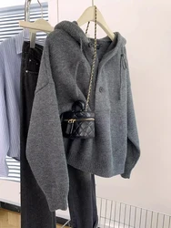 Damski sweter z kapturem w stylu retro Koreańska moda Harajuku Kintted Pullovers Lazy Style Luźne dzianinowe topy w jednolitym kolorze Jesień Zima Nowość