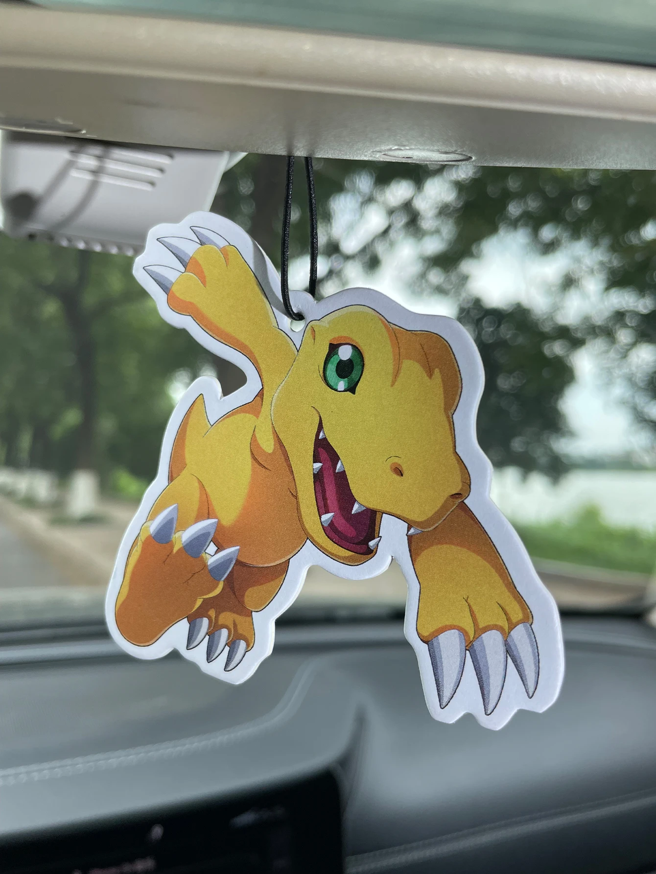 Cute Digimon Agumon Hanging Car Air Freshener, Anime Dinosaur Character Scented Paper Card, Natural Plant Extract Alcohol‑Free C
