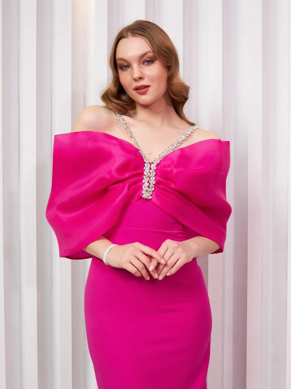 

Luxury Fuchsia Prom Pageant Dress Off the Shoulder Crystal Sheath Silt Evening Party Gowns Formal Dresses Abendkleider