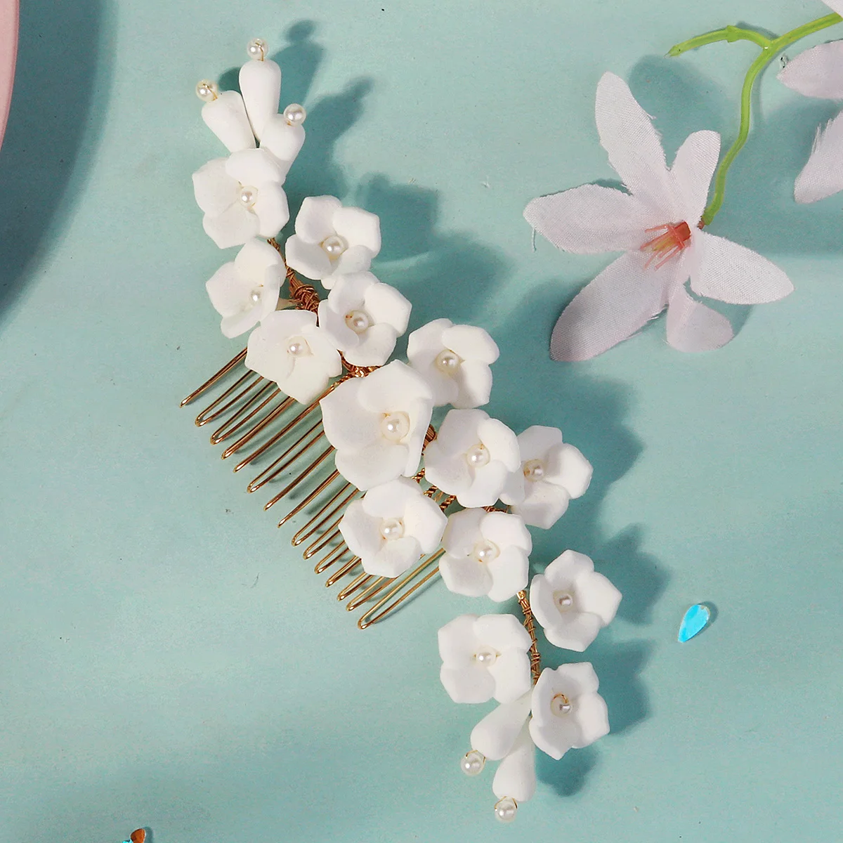 Elegante weiße Polymer Clay Blumen Damen Haarkämme Mode Kristall Perle Haarnadeln Braut Hochzeit Kopfschmuck Schmuck – Detail 15