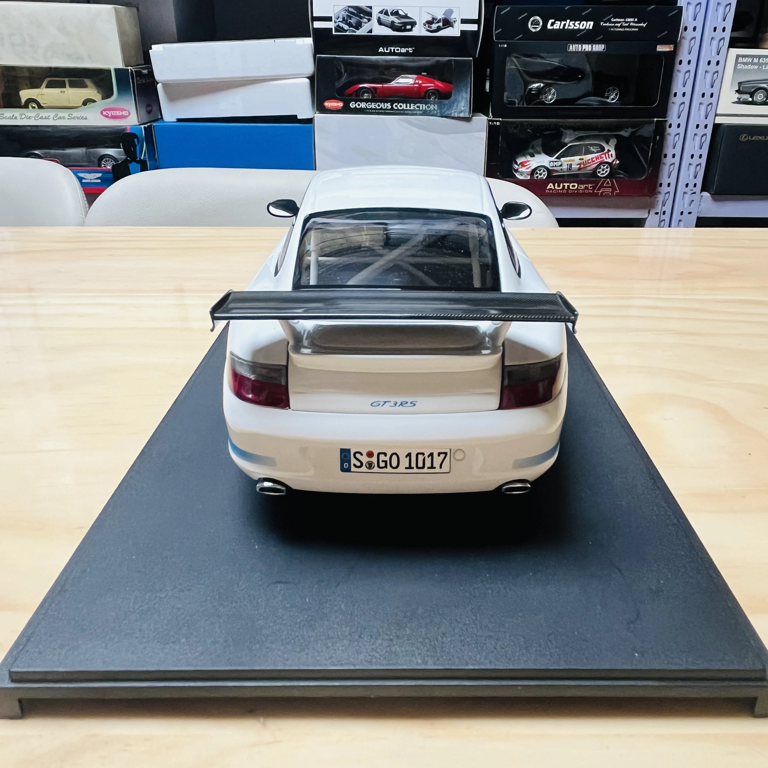 โมเดลรถจำลอง Autoart 1:18 996 GT3RS สีขาวน้ำเงิน รุ่นลิมิเต็ดอิดิชั่น โครงสร้างโลหะผสมแบบเปิดได้ทุกส่วน ของเล่นสะสม ของขวัญ