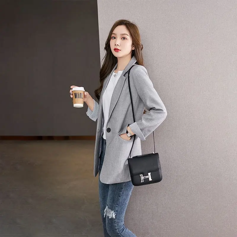 

Korean Version of Casual Fashion Suit Jacket Female 2022 New Business Commuter Suit Top Female Office Suit Coat Overalls Saco RE