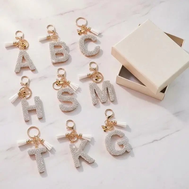 Glitzernder Strass-Schlüsselanhänger mit A-Z-Initialen, niedlichem Bienen-Anhänger und Quasten-Dekoration, personalisierte Geschenke für Autoschlüssel und Taschen – Detail 7