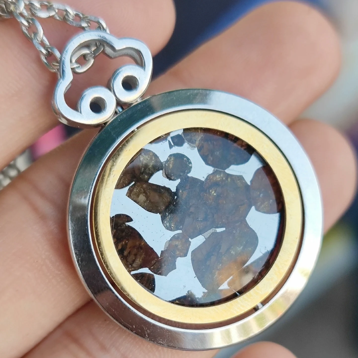 1Pcs Natural Meteorite Rotating Circular Brand Pendant Real Kenya Sericho Olive Meteorite Aerolite Falling Stone Crafts Gift