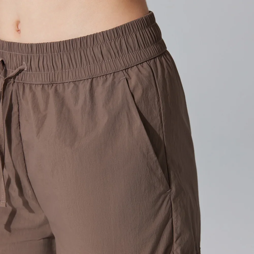 Pantaloni da yoga slim a vita alta da donna Sport da alpinismo all\'aperto Salopette alla moda per tutti i fiammiferi Pantaloni antivento a gamba