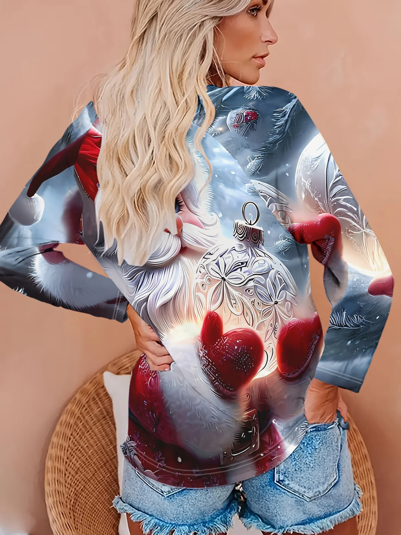 Women's Long Sleeve T-Shirt, Cute Santa Claus Holding Christmas Ornament Print, All-Winter Holiday Style Top Suitable For Leisure And Sports Scenarios