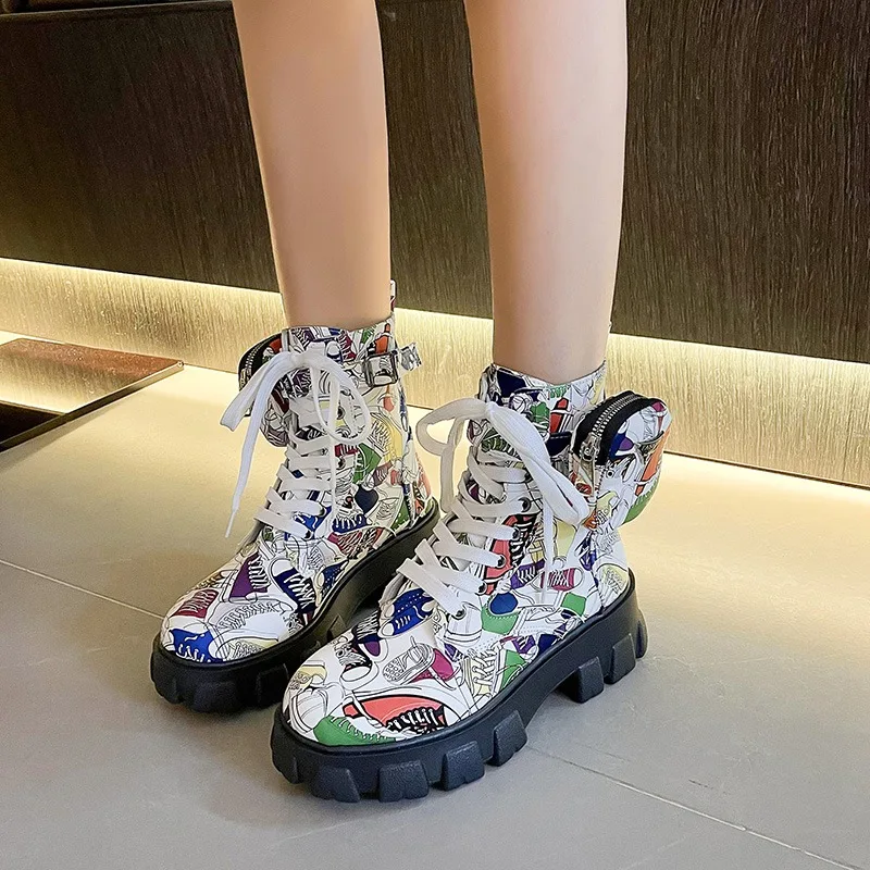 Thick-soled Ankle Boots Cartoon Anime Print Random Women's Shoes 2024 Autumn and Winter New Women's Casual Lace-up Martin Boots