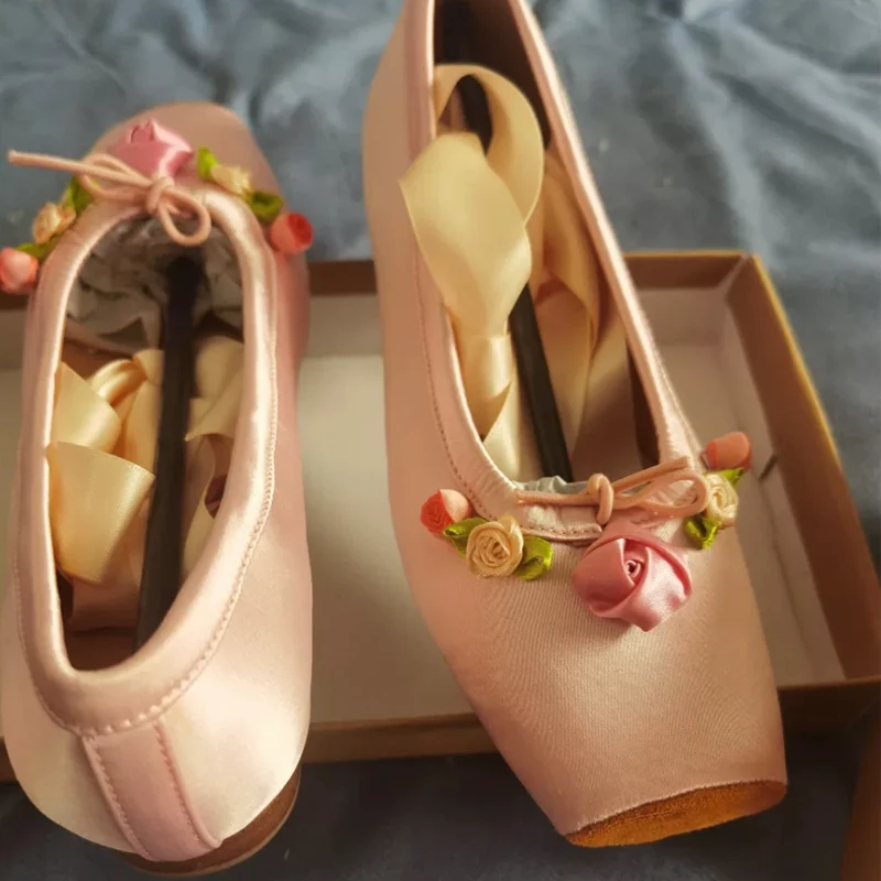Women Pink Satin Square Toe Low Heel Mary Jane Shoes Rose Flower Ribbon Tie Ballet Flats Pumps Sweet Party Wedding Shoes
