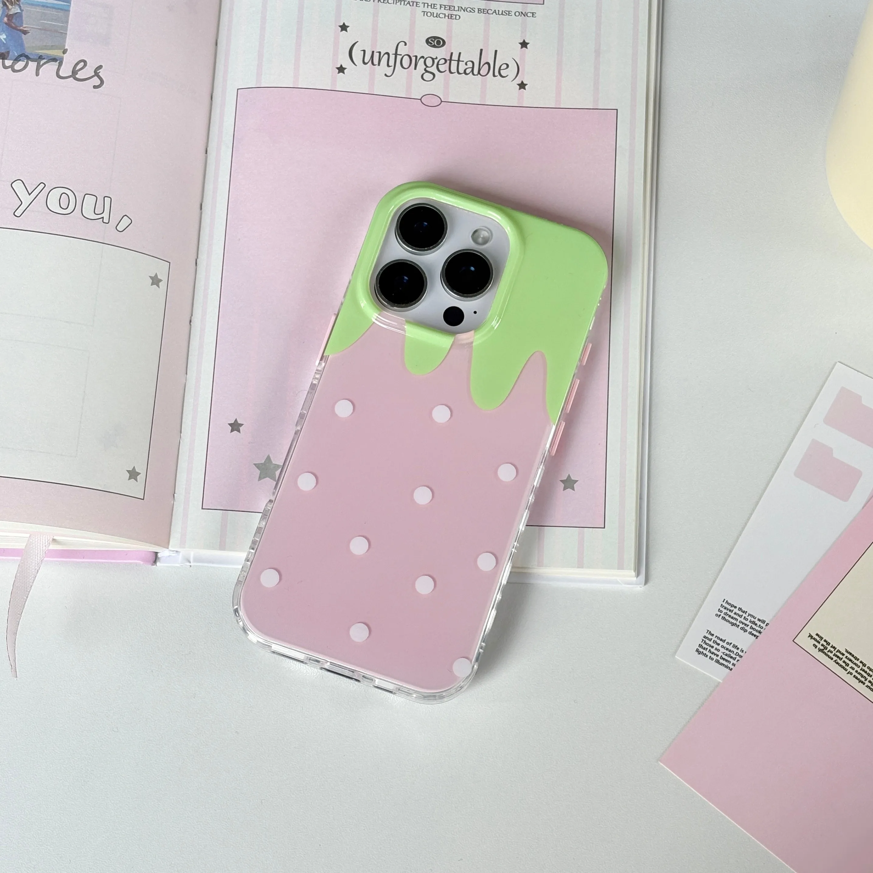 Korean Pink Cute Strawberry Polka Dot Phone Case for Samsung Galaxy S25 S24 S23 S22 S21 Ultra Plus 4G 5G Feather Texture Cover - náhled 4