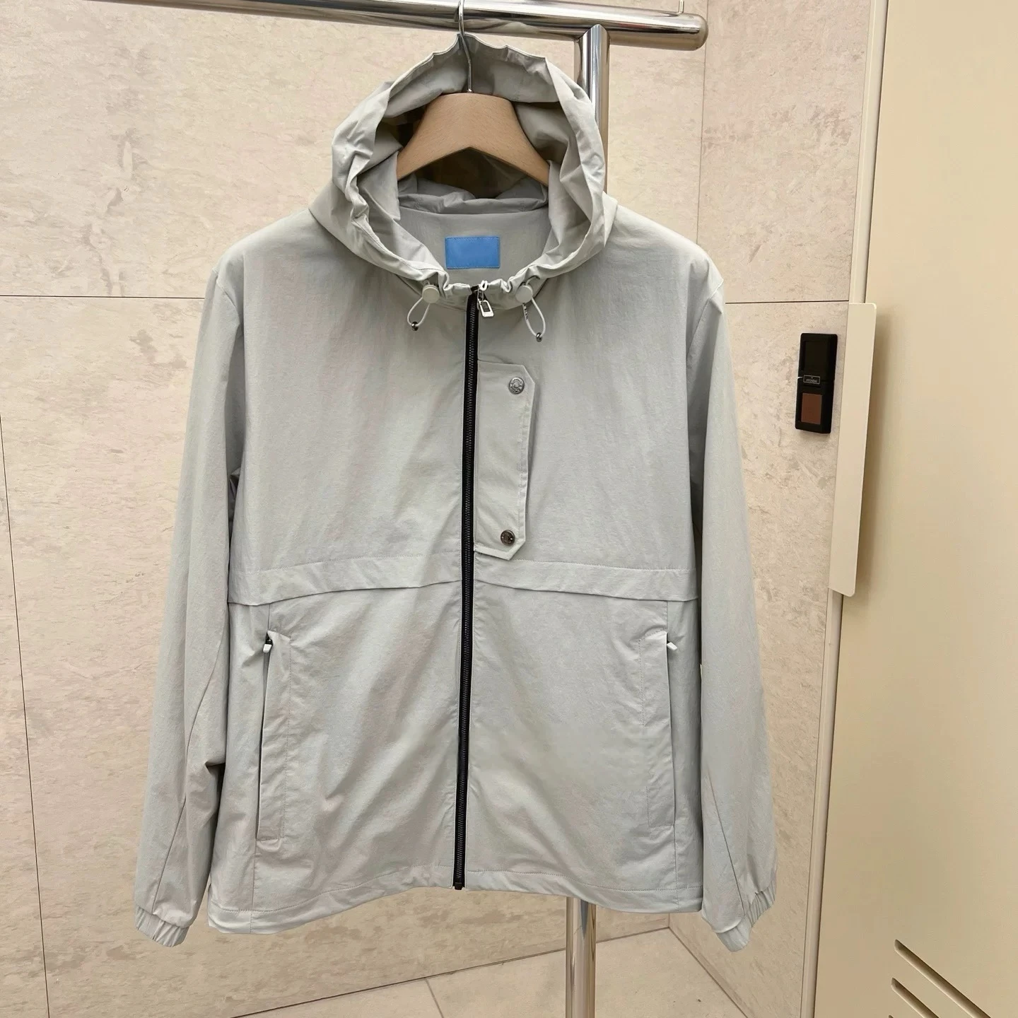 

Golf Clothing Men 2025 Autumn New Hooded Outdoor Casual Golf Jacket Men's Outerwear Waterproof Jacket