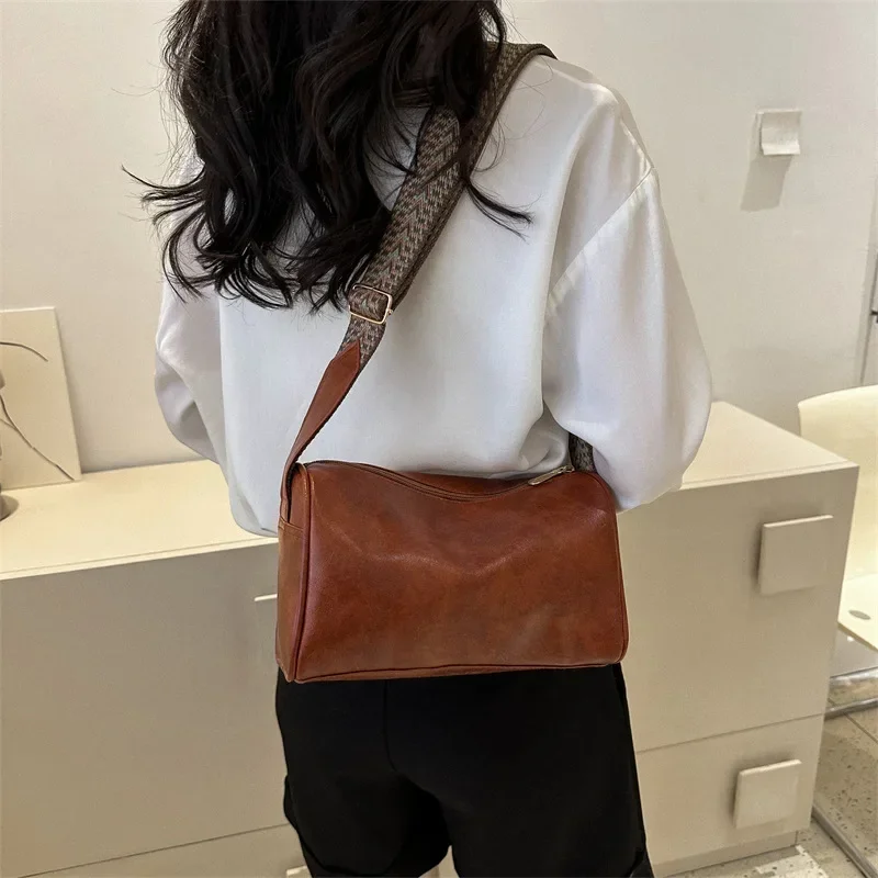 

Vintage Small PU Leather Boston Bag Women Fashion Designer Crossbody Bags Female Casual Travel Pillow Shoulder Bag