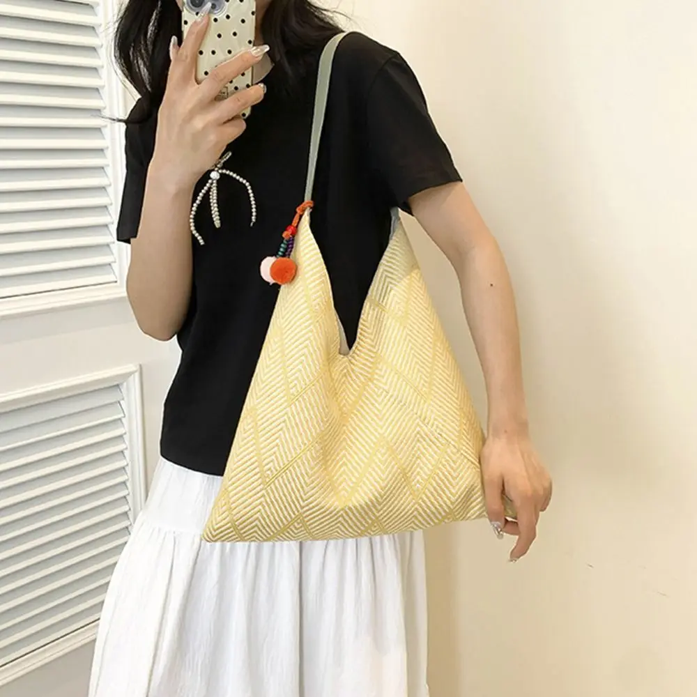 

Fashionable Elegant Summer Shoulder Bag Trendy Large Capacity Casual Woven Bag with Pendant Durable Women Handbags Work
