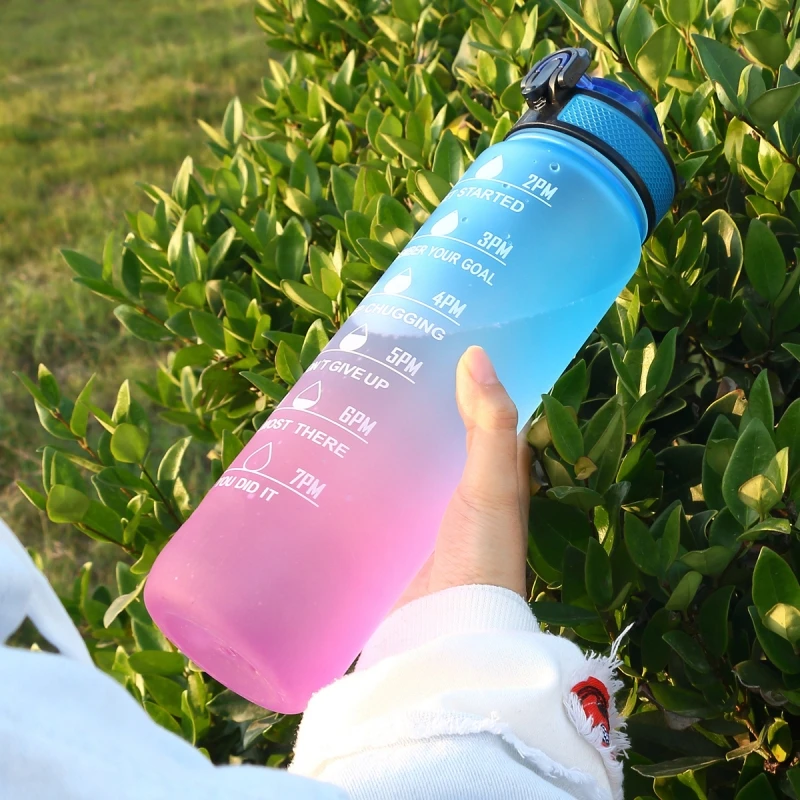 

1000ML Portable Space Cup Outdoor Sports Cold Water Bottle Gradient Color Water Cup With Straw