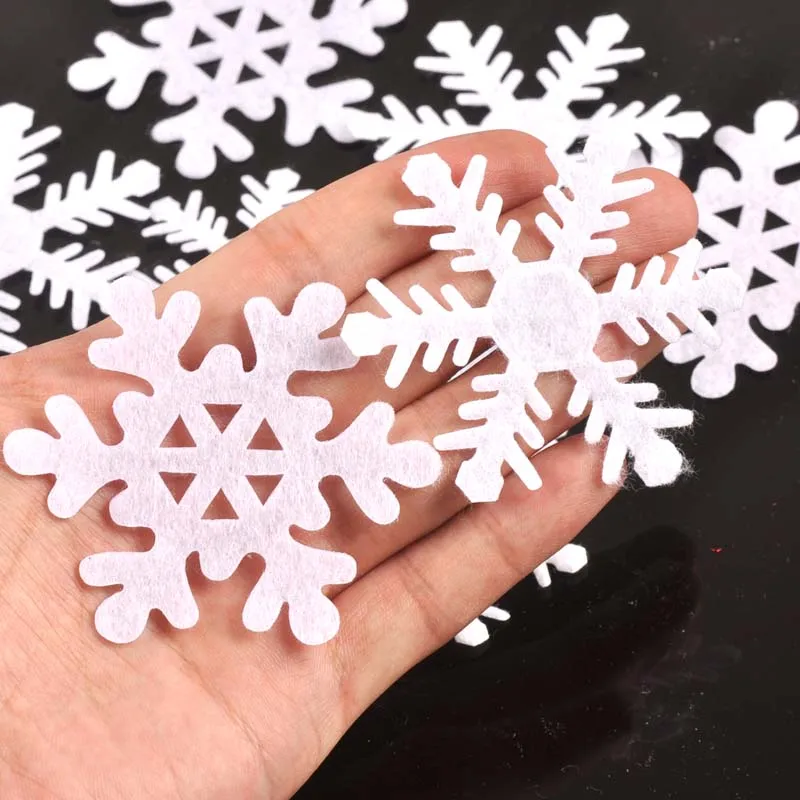 50pcs/lot White Felt Christmas Snowflake Patch Applique Scrapbooking Craft Sticker Non-woven DIY CP3537