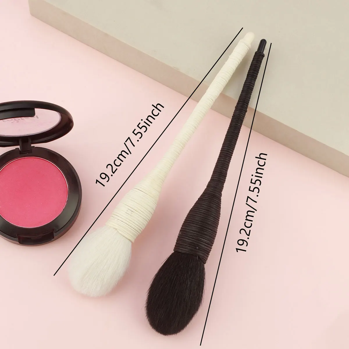 1pcs Handmade Rattan Makeup Brush Professional Powder Foundation Face Blush Kabuki Brush maquiagem Goat Hair Free Ship