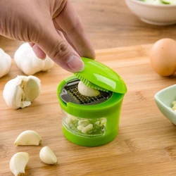 1pc Garlic press, garlic puree cutter, garlic and vegetable cutter