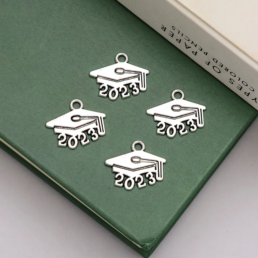 50pcs/lot--14x17mm Antique Silver Plated Graduation 2023 2024 Charms Cap Pendants For Diy Jewelry Making Supplies Keychain