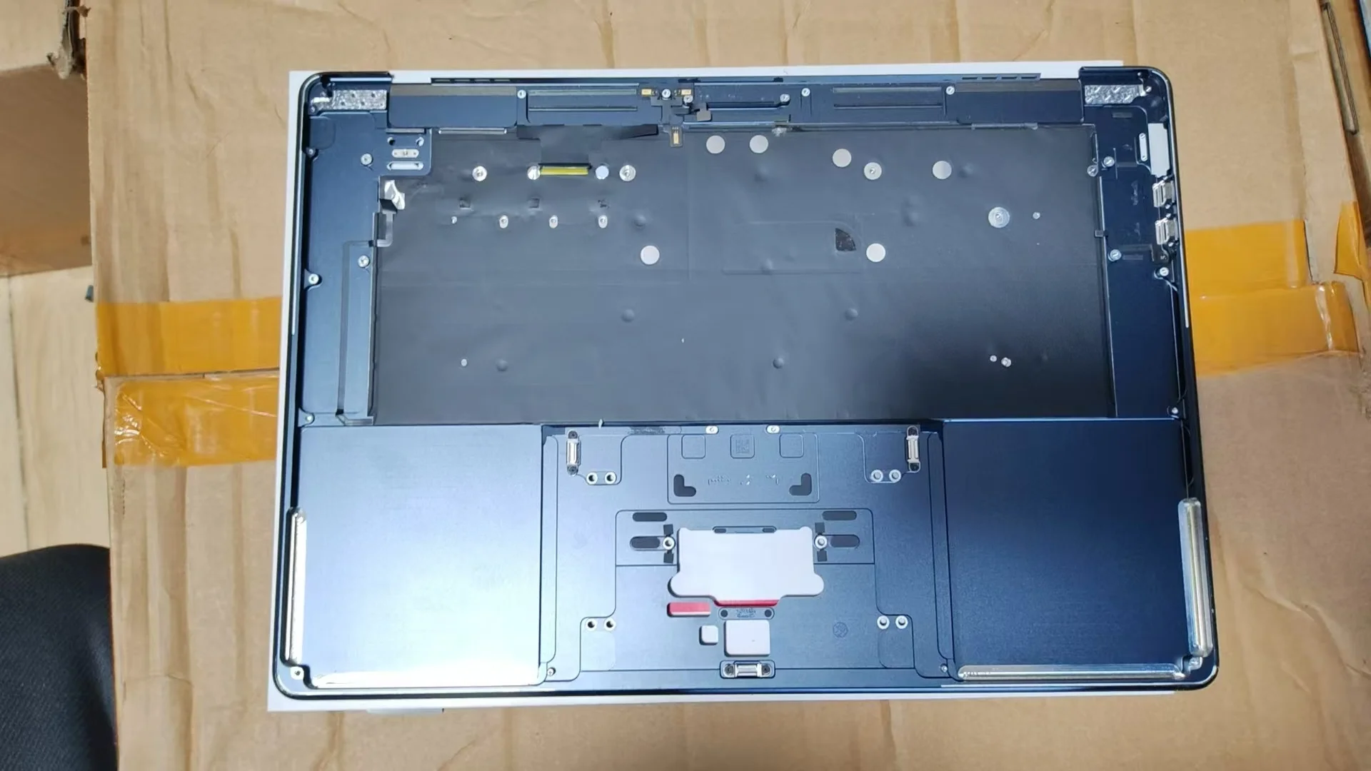 95%New A2941 Topcase Palmrest Keyboard for Macbook Air 15