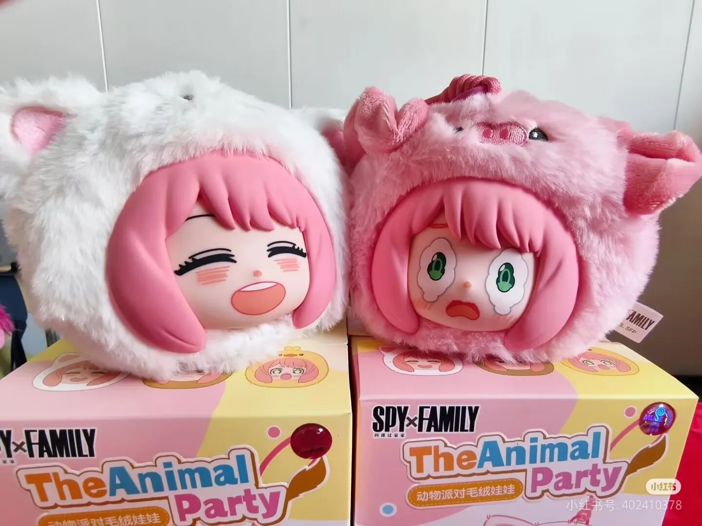 

В наличии шпионский игровой домик, серия для вечеринок с животными, виниловая глухая коробка, аниме-фигурки, подвески, куклы, декоративные игрушки, подарок