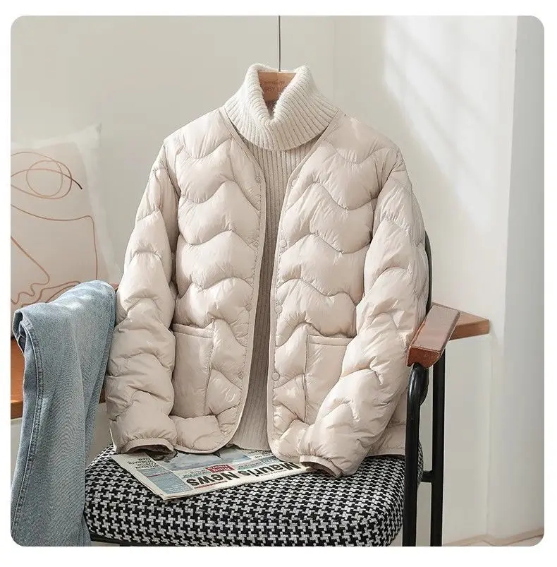 

2025 зимний новый легкий пуховик с v-образным вырезом для женщин, короткое легкое и теплое тонкое пальто, топ