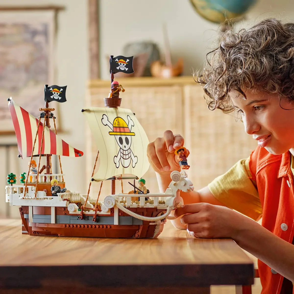 ليغو ®   مجموعة بناء The One PIECE Going Merry Pirate Ship 75639 تقدم هدية رائعة للأولاد والبنات من سن 10 سنوات فما فوق 1376 قطعة