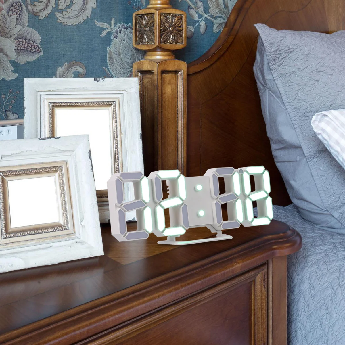 

3D Led Digital Clock White Large Display Alarm Function Brightness Adjustment Usb Powered Desktop Wall Clock For Home