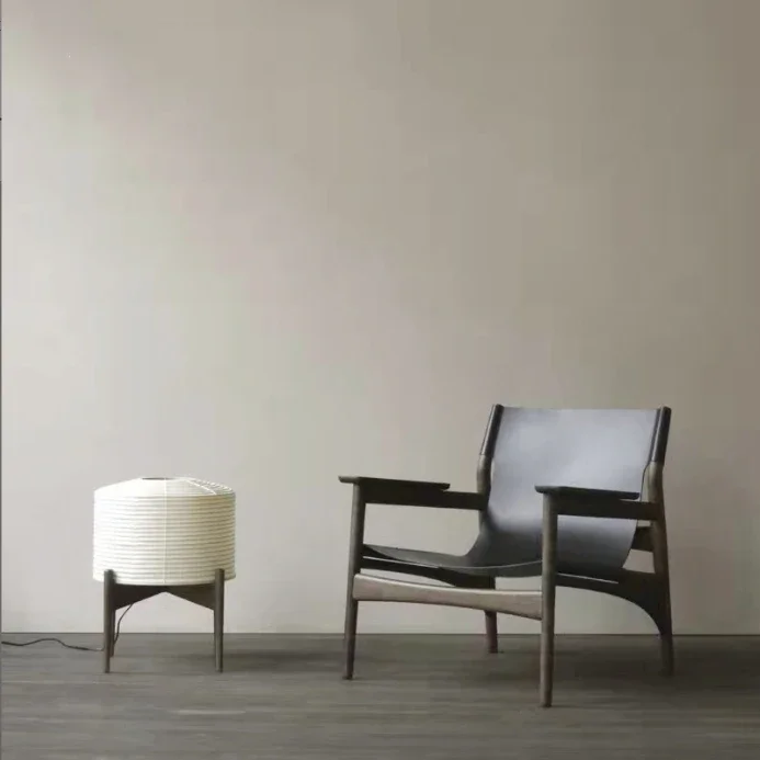 

-Mid-Century Saddle Leather Lounge Chair For Dining Outdoor Villa Use For Hotels Cafes Restaurants