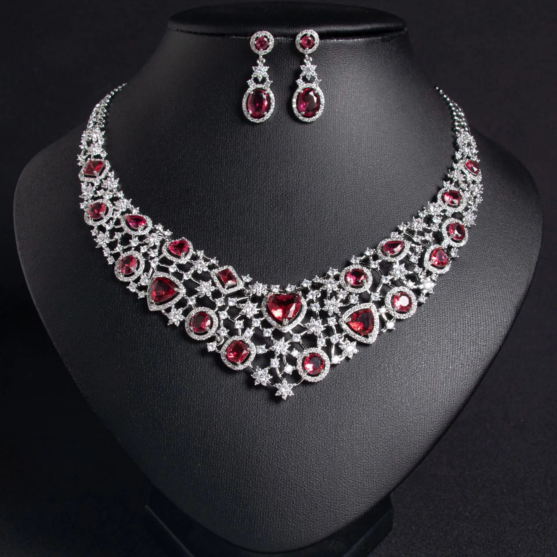 

Fashion Zircon luxury shiny diamond Necklace Earrings Women's 2PCS set Jewelry Dubai Saudi Arabia bridal wedding Dinner