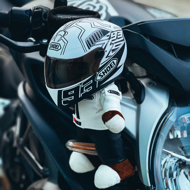 Pequena motocicleta couro urso capacete, brinquedos de pelúcia, capacete completo, acessórios de moto, decoração tensão, cauda caixa ornamento