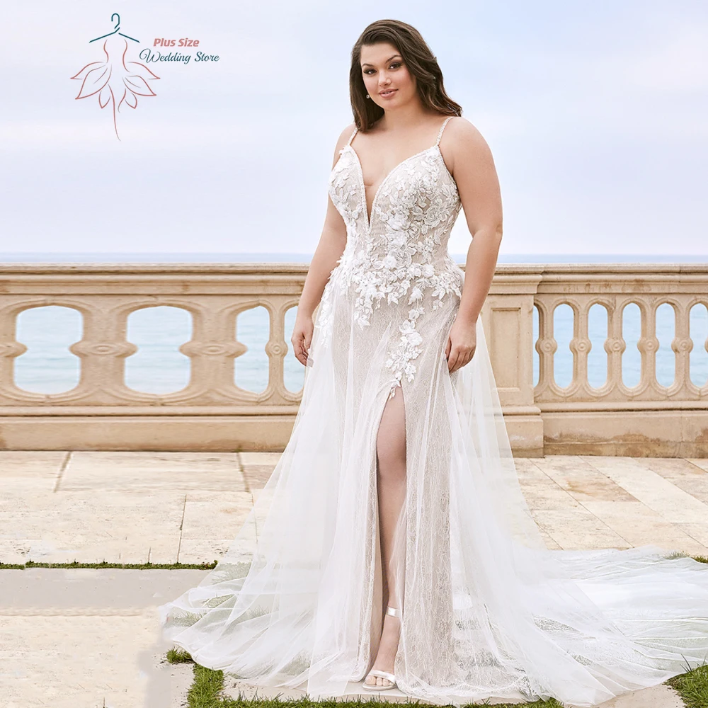 

Sexy Spaghetti Straps Wedding Dresses Plus Size V Neck Sleeveless Bride Gowns Lace Appliques Sweep Train A-Line Vestido De Noiva