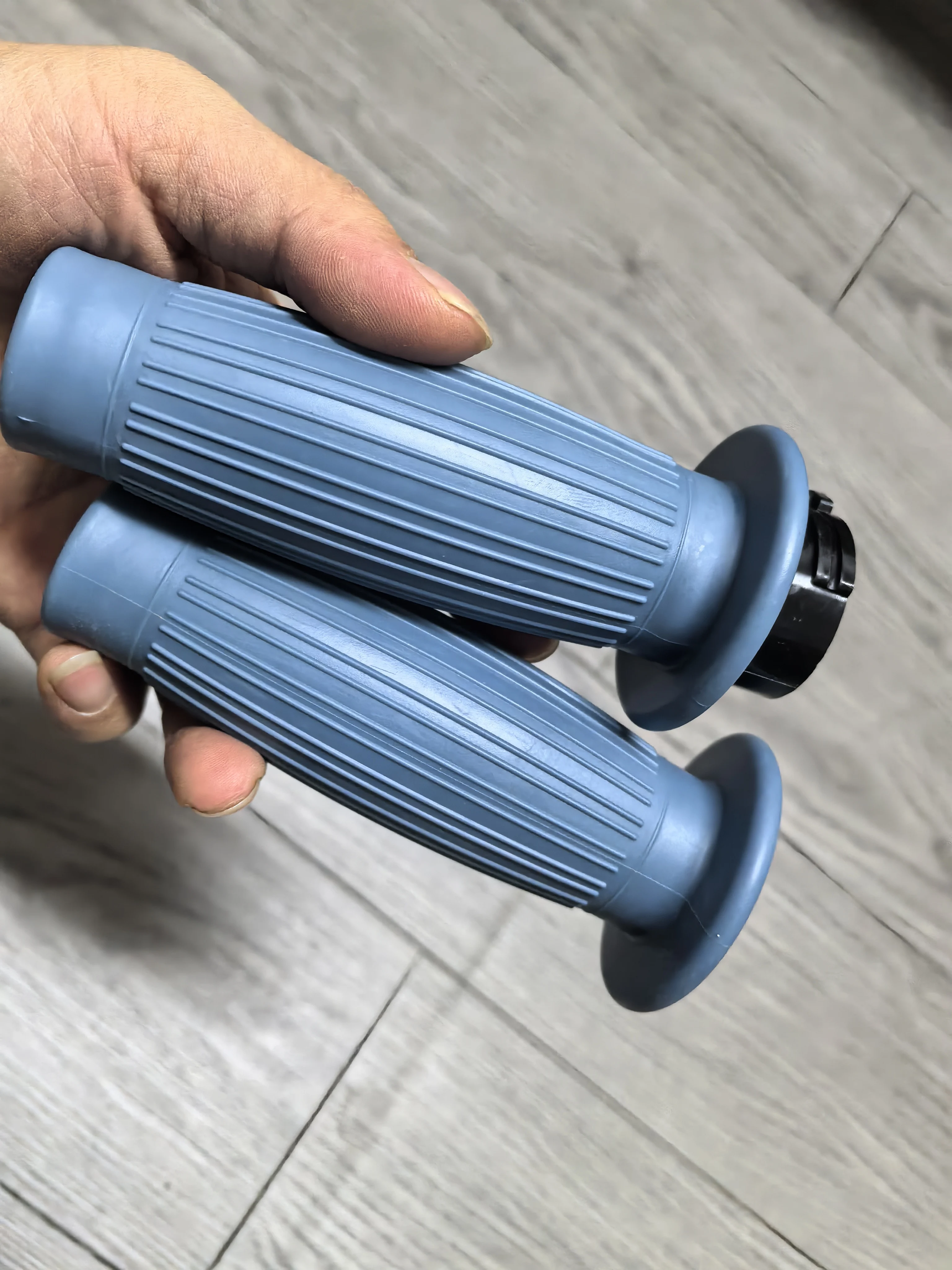 العالمي 1 ''25 مللي متر المطاط المقود القبضات هلام دراجة نارية الرجعية اليد القبضات مخصص الترابية دراجة 883 1200 XL CB400