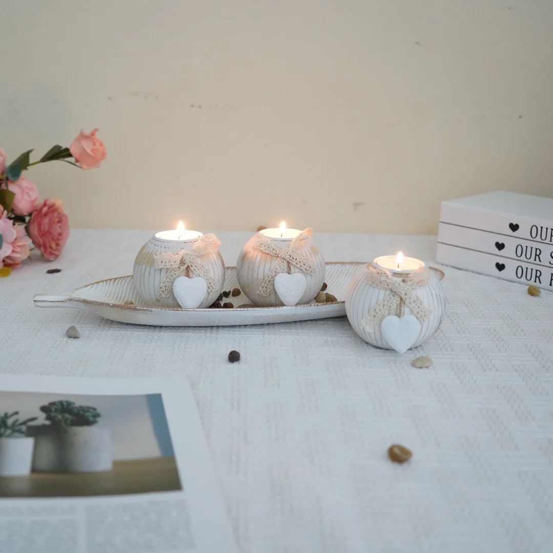 Nordic Wedding Candle Love Wooden Cylindrical Candle Holder Atmosphere Candle Holder Decorative Ornament Heart-shaped Display Pl