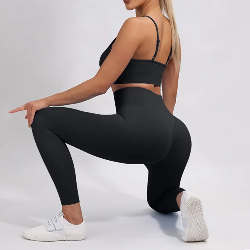 Seamless Sporty ชุดออกกําลังกายกีฬาผู้หญิง Butt Lifting Leggings และโยคะ Bra ชุดออกกําลังกายเซ็กซี่ออกกําลังกายเสื้อผ้า