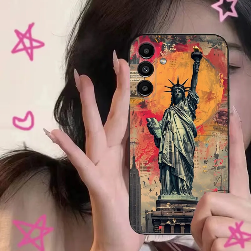 Statue of Liberty New York Phone Case For Samsung S24,S21,S22,S23,S30,Ultra,S20,Plus,Fe,Lite,Note,10,9,5G Black Soft Cover