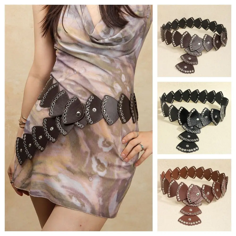 

Versatile Exaggerated Fan-shaped Splicing Belt PU Leather Western Style Wide Women's Belt Y2k Punk Rivet Waist Belt Skirt