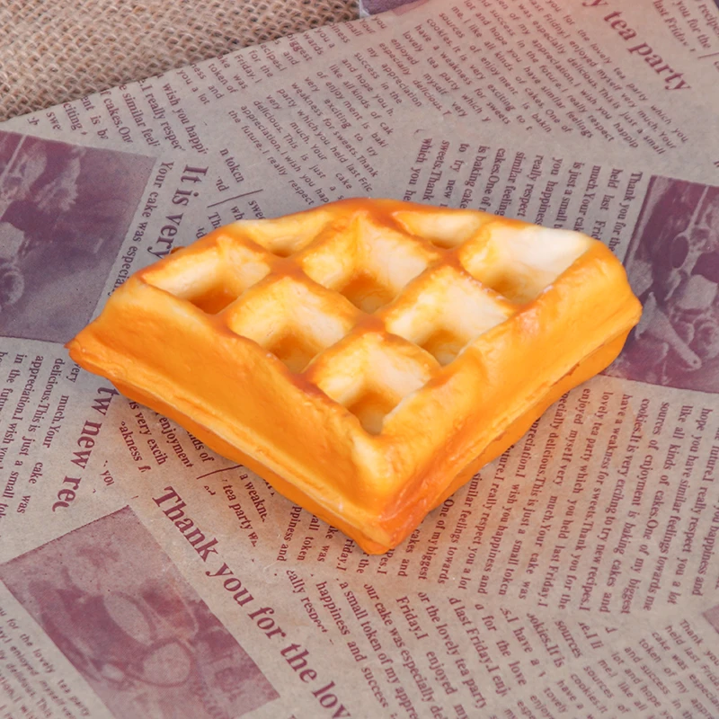 1pcs Simulation Waffle Model Fake Fruit Bread Cake Western Food Sample Dessert Pastry Heart Decoration Props