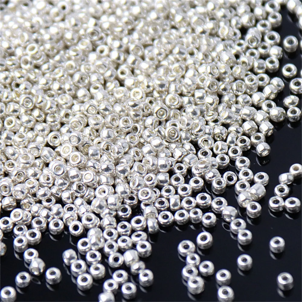 White Series Czech Glass Seedbeads Multi Size 1.5mm 2mm 3mm 4mm Round Spacer Beads For DIY Jewelry Making Garments Accessories