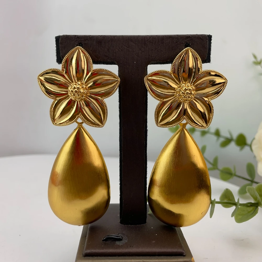 Yuminglai Fashion Luxury Dubai Jewelry Accessories Superior Quality Goldplated Drop Earrings for Women FHK28377
